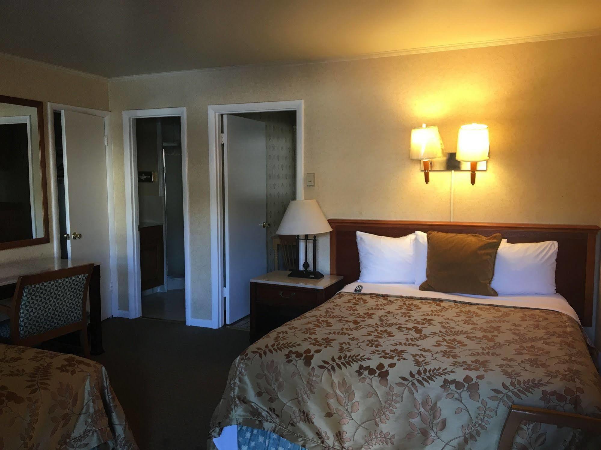Motel Pacific Heights 3*