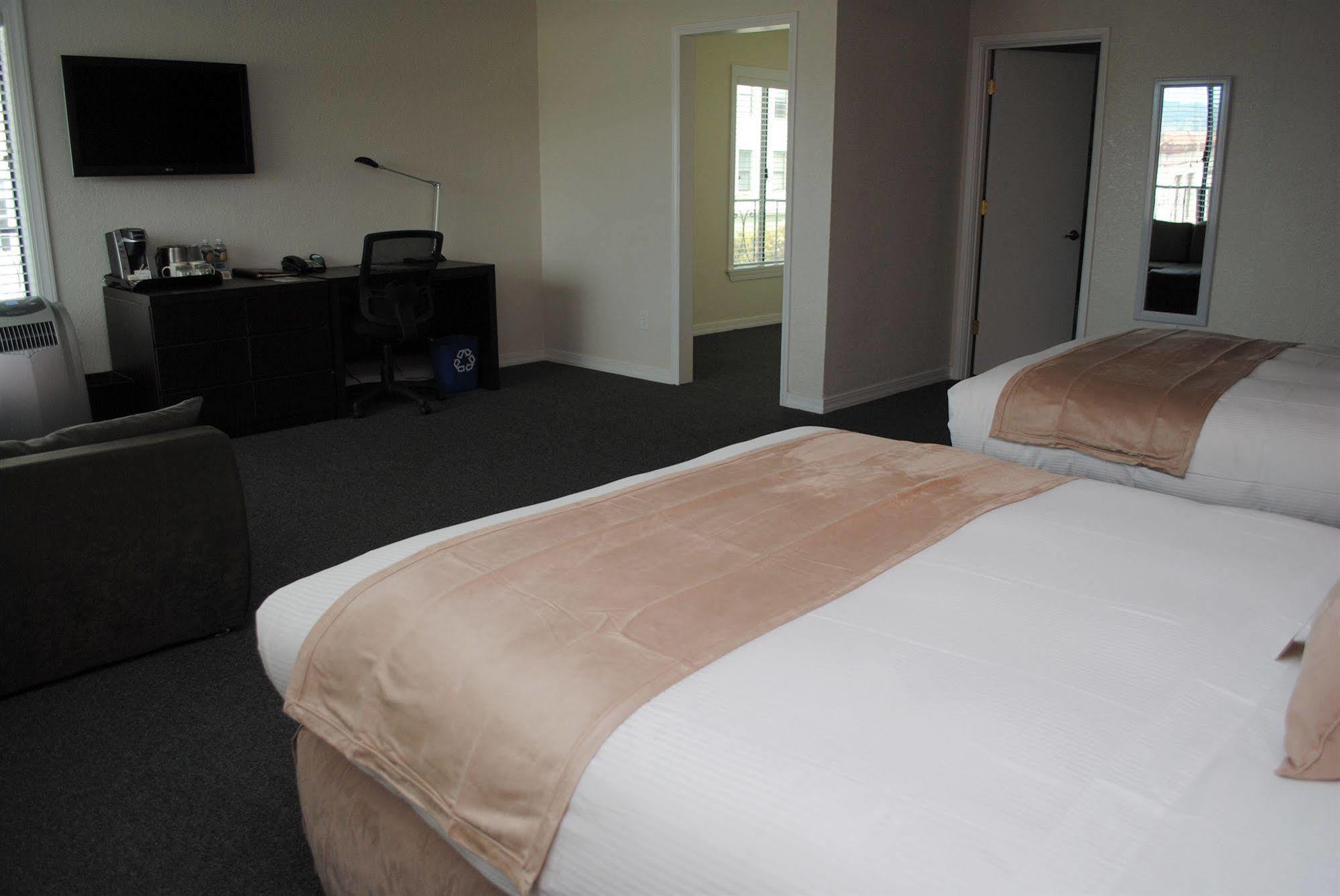 Hotel Heritage Marina