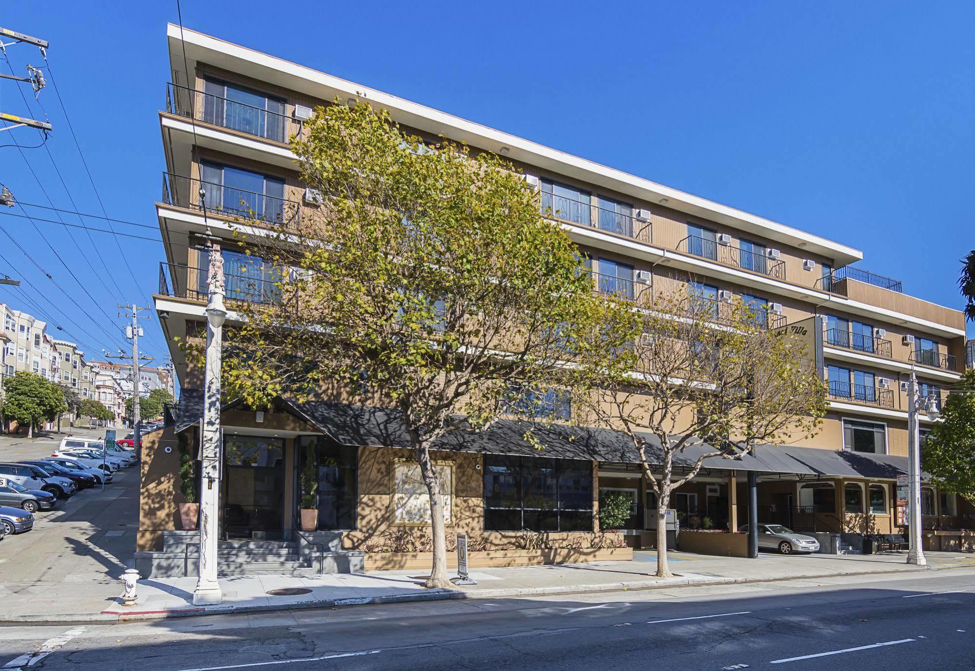 Heritage Marina Hotel