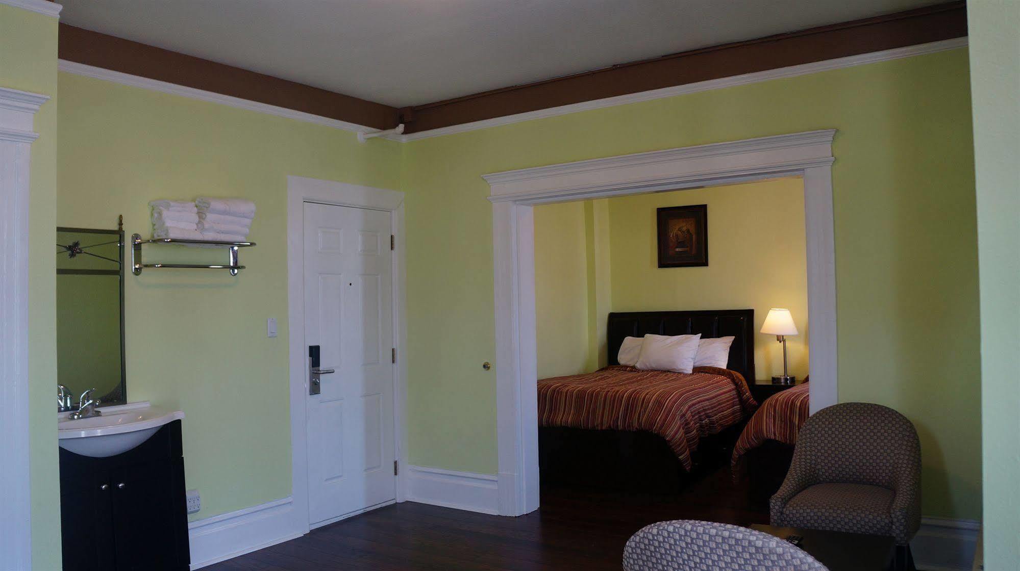 Inn The Utah 2*
