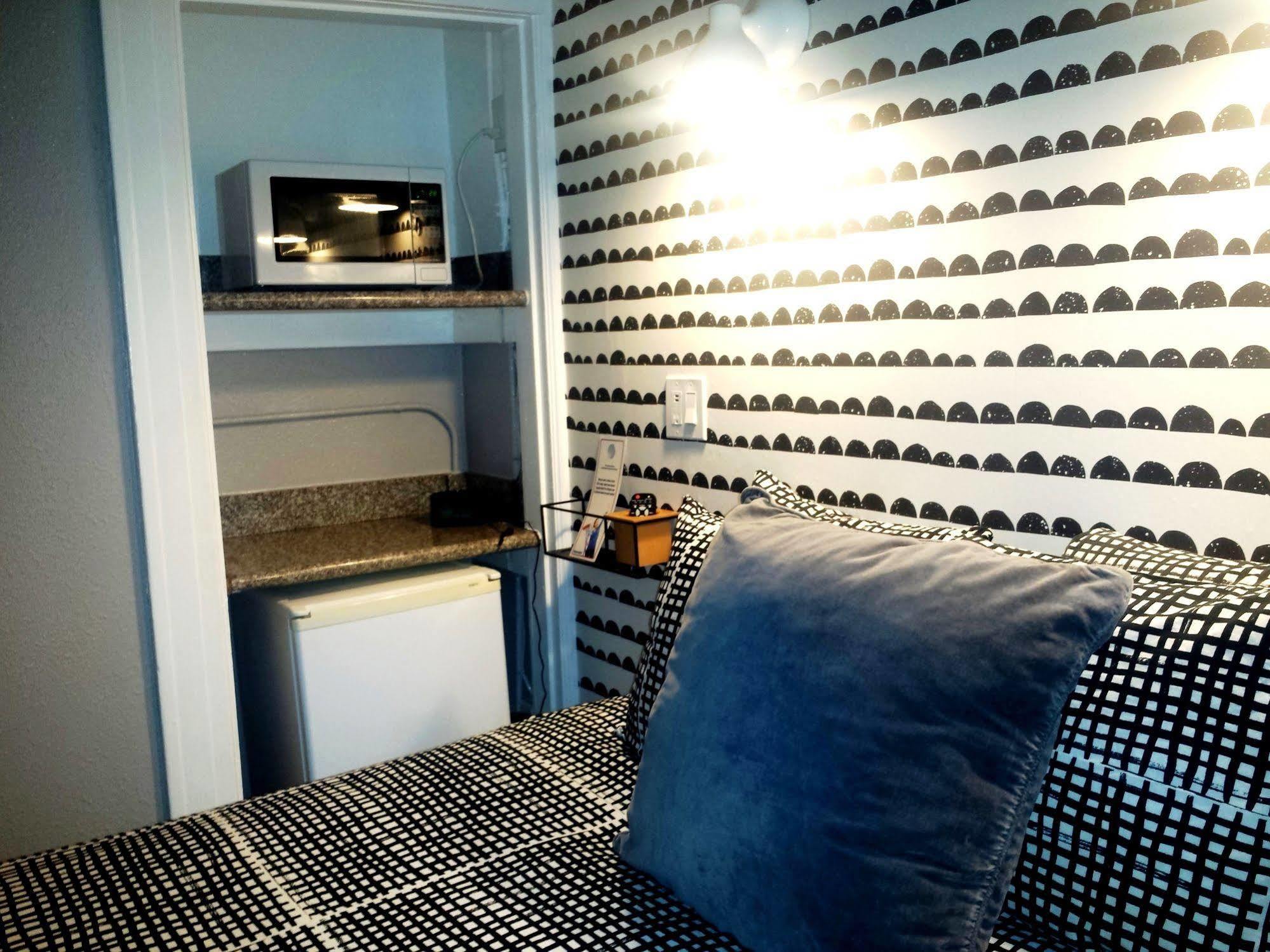 Ansonia Hostel