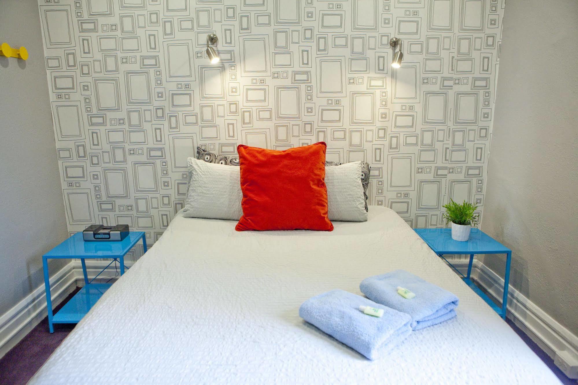 Hostel Ansonia
