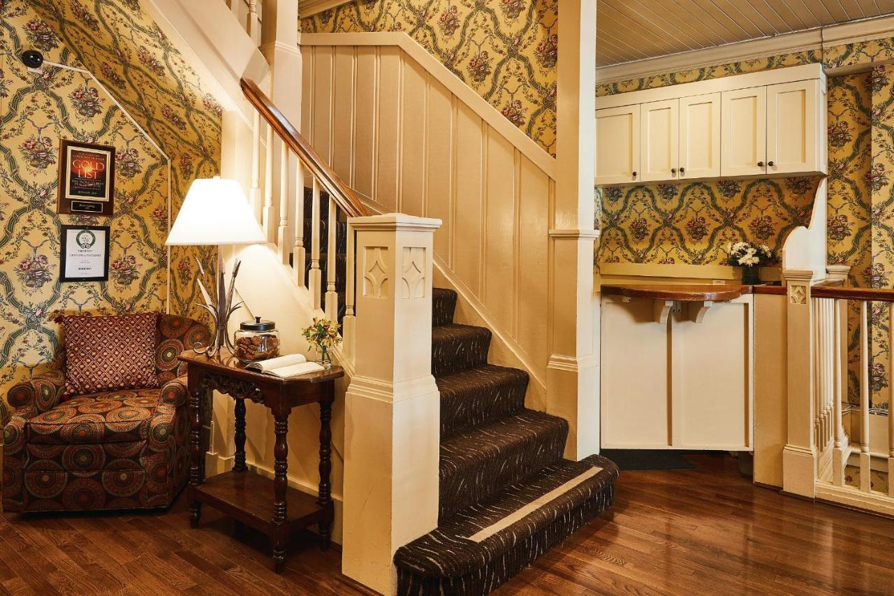 Petite 3* San Francisco