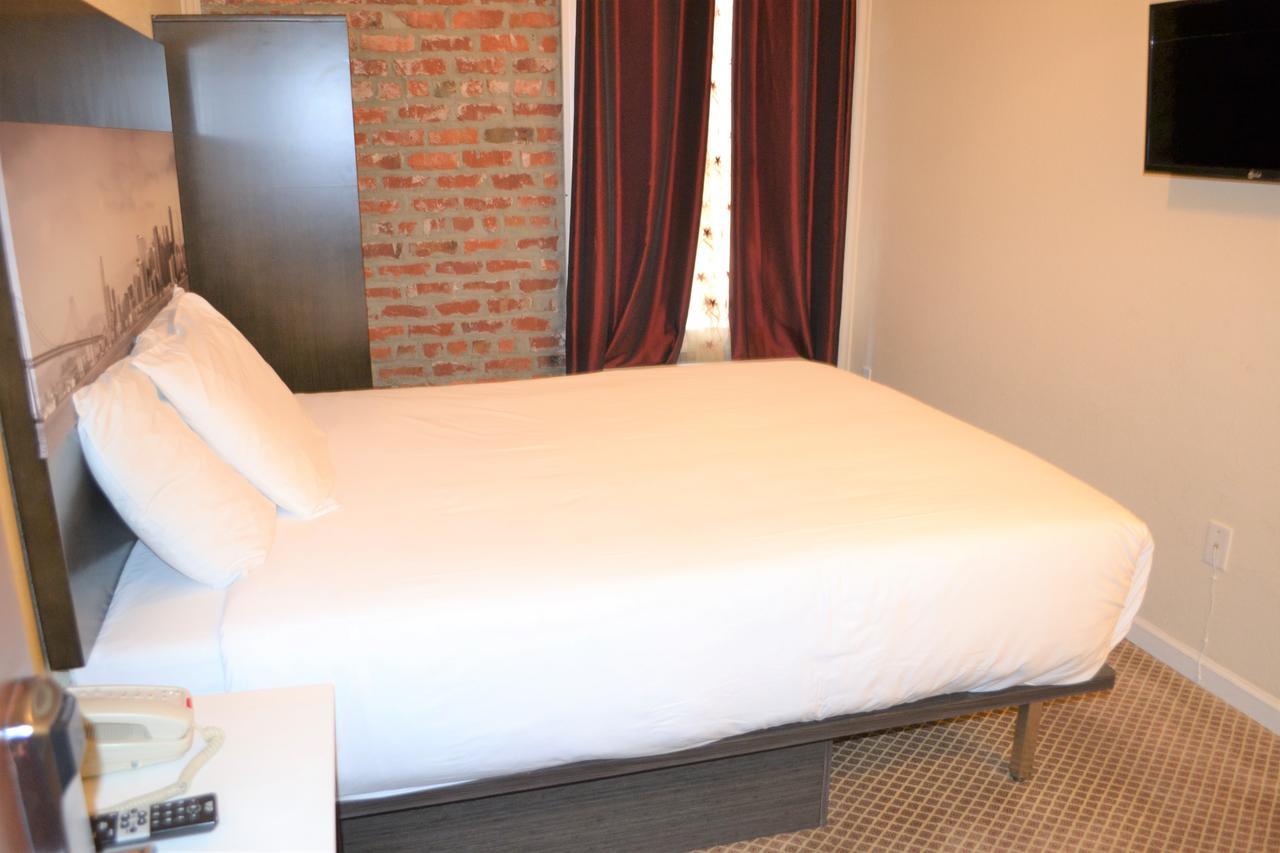 Inn On Folsom 2*
