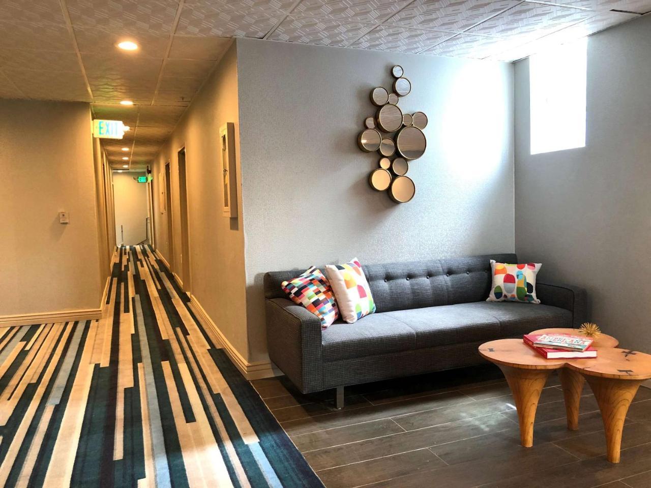 Signature 2* San Francisco
