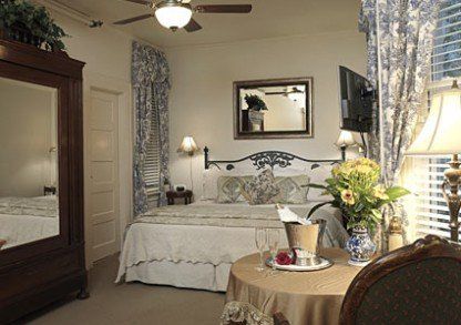 Washington Square Hotel 3*