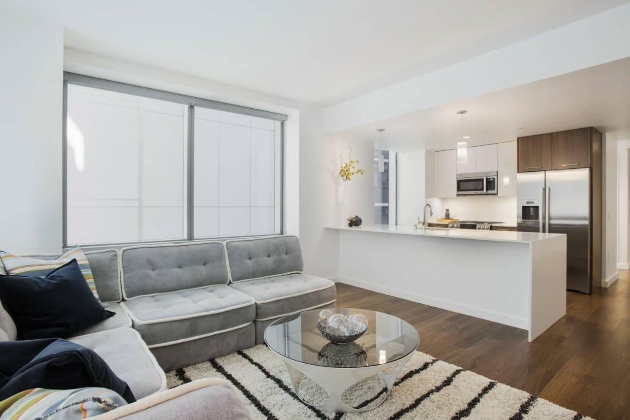 Oakwood At 399 Fremont Apartment