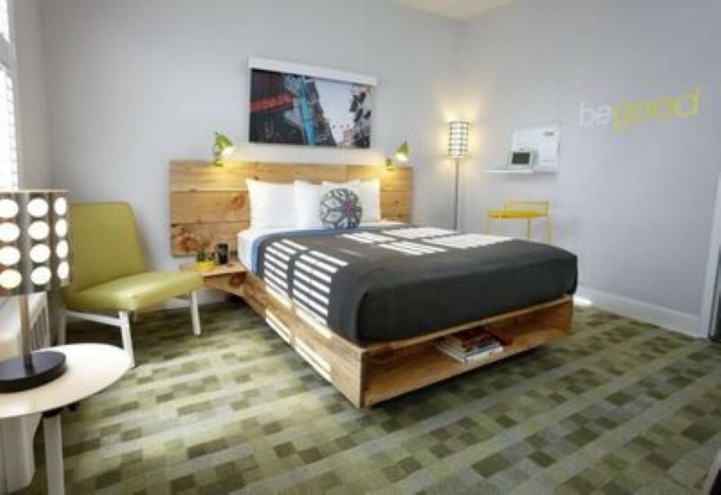 Garrett Hotel