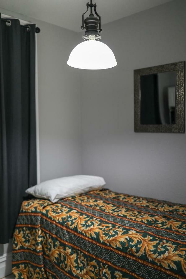Hotel The Adrian 2*