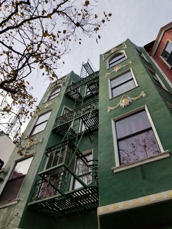 Perramont Hostel *