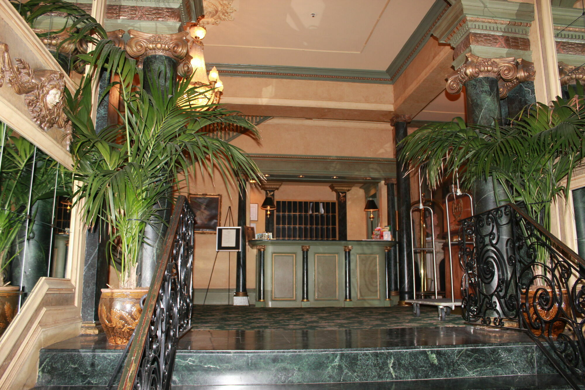 Hotel Majestic