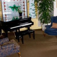 Courtyard By Marriott Downtown/van Ness Ave Hotel