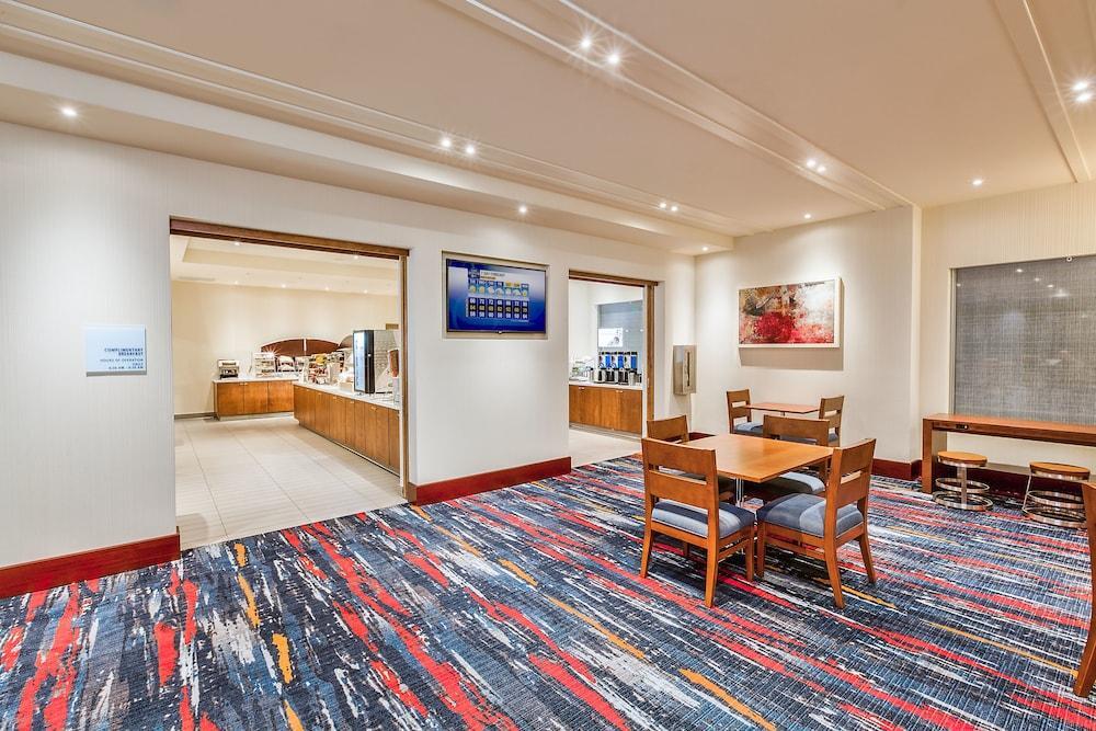 Hotel Express & Fisherman's Wharf By Ihg