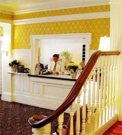 Amari Hotel 2*