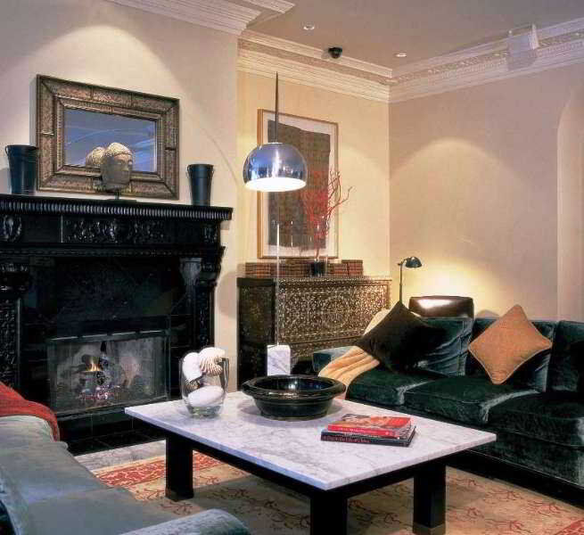 Hotel Carlton, A Joie De Vivre