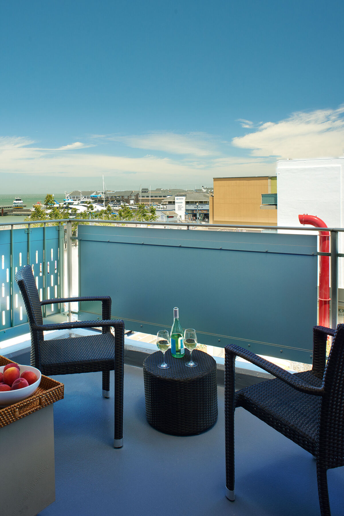 Zephyr Hotel