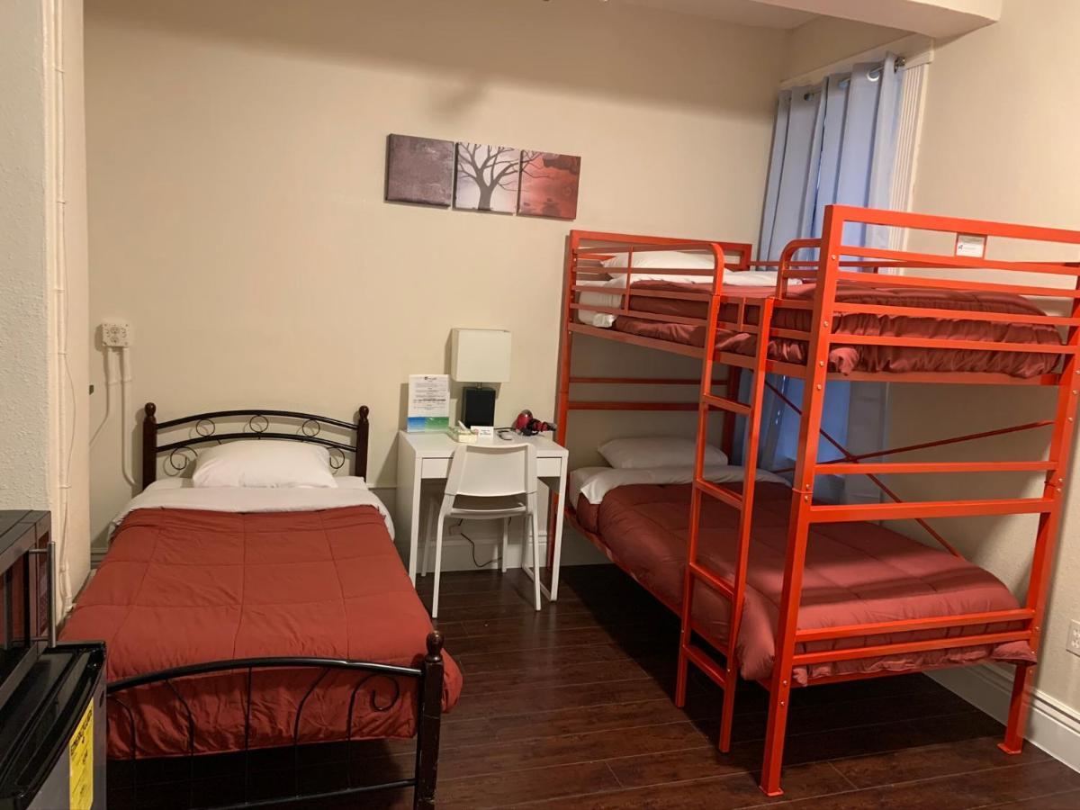 Hostel Orange Village