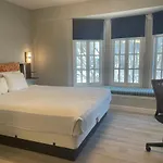 Marina Inn