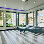 Motel Capri