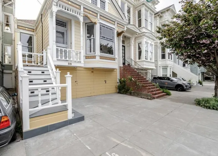 Charming Victorian Oasis With An Elegant And Spacious Haven