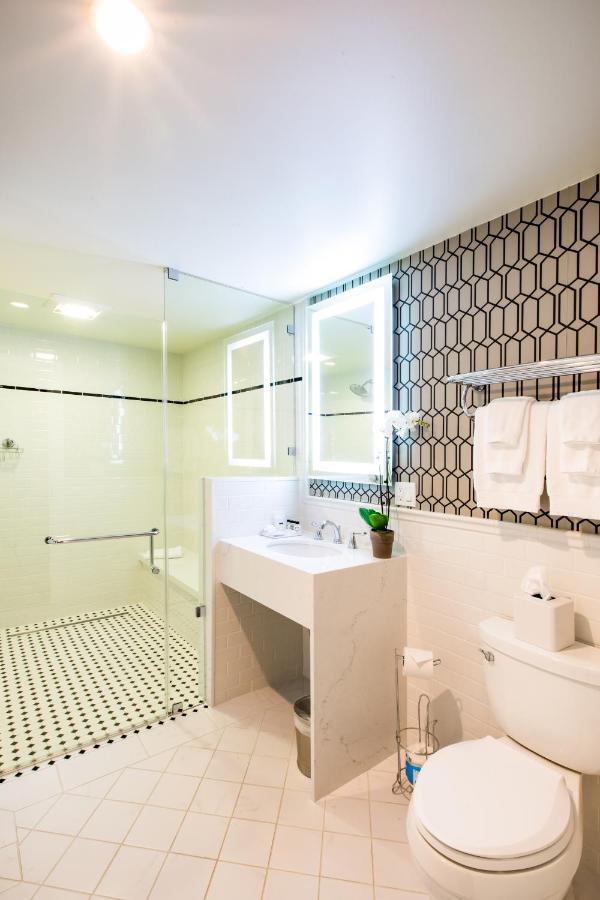 Hotel University Club Of 4*