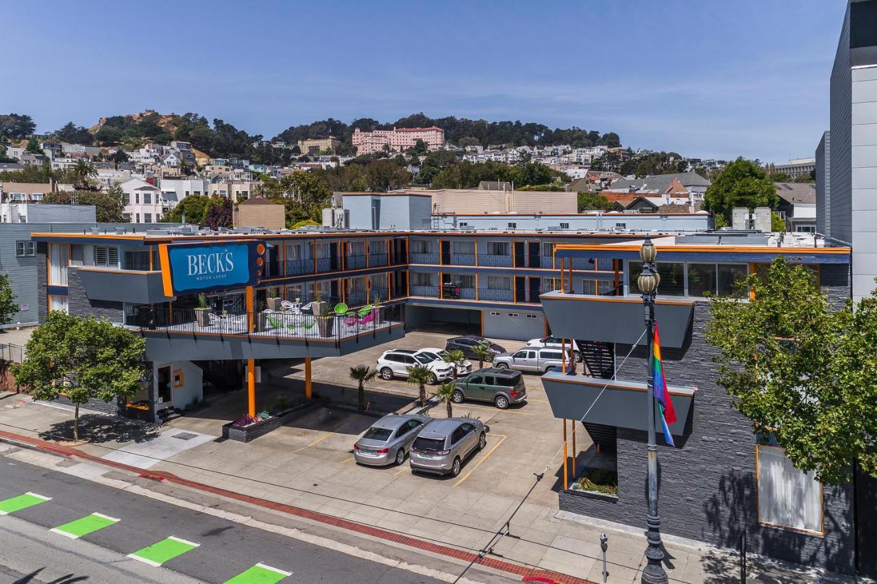 Beck's Motor Motel 3*