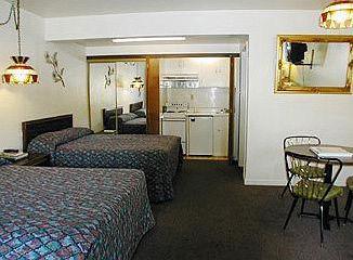 Capri Motel