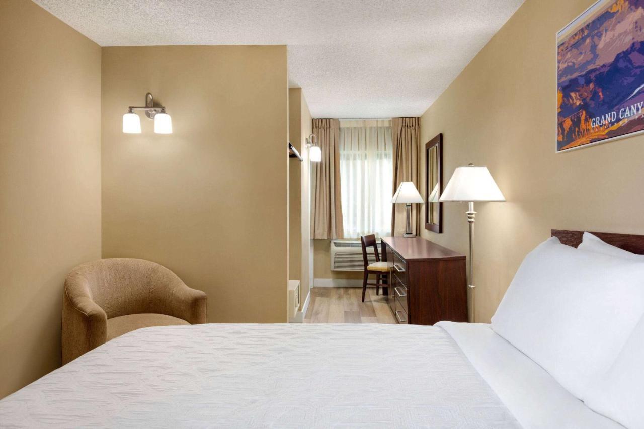 Motel Travelodge By Wyndham Presidio