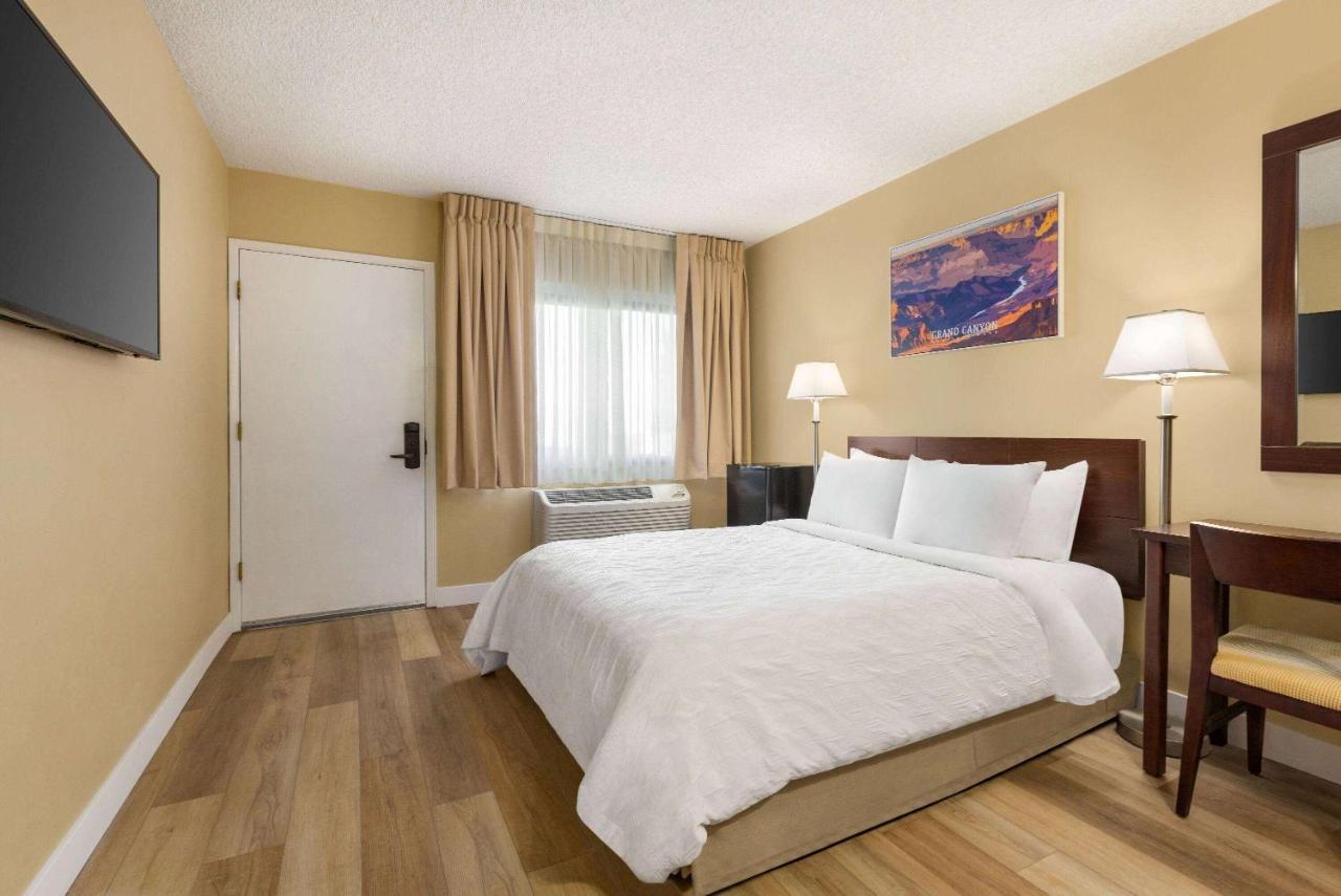 Motel Travelodge By Wyndham Presidio