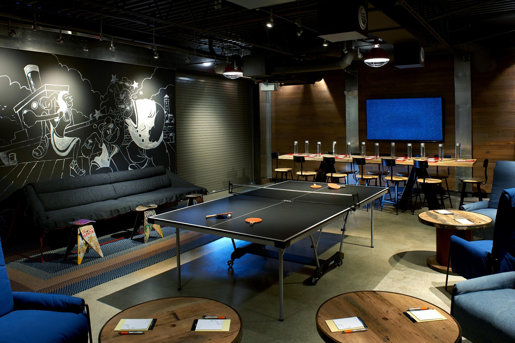Zephyr Hotel 4*