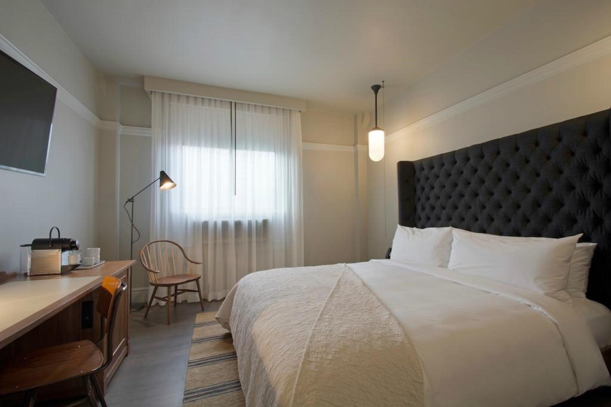 G Hotel 4*