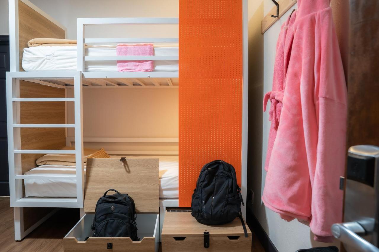 Hostel Amsterdam Hostel *
