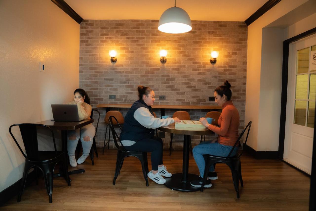 Amsterdam Hostel * San Francisco