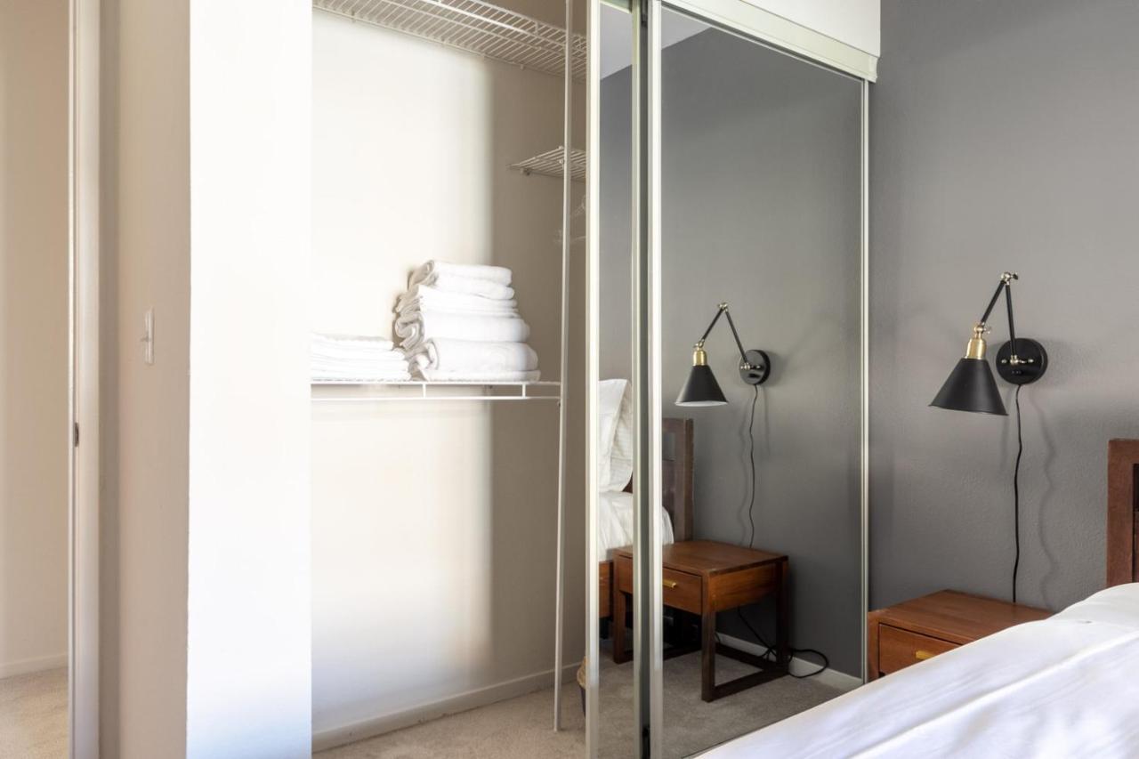 S 2br W Pool Nr Att Park Sfo-322 * San Francisco