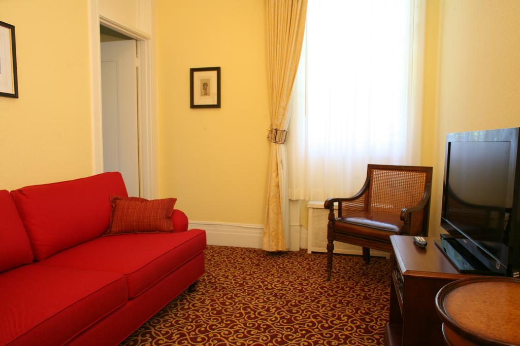 Hotel University Club Of