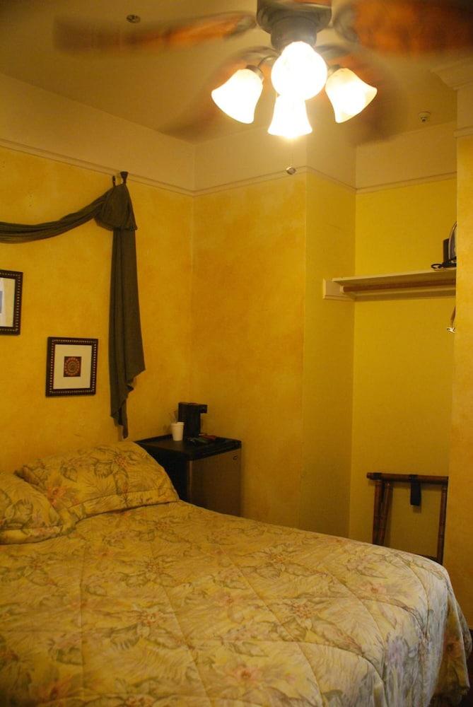 Fitzgerald Union Square 3*