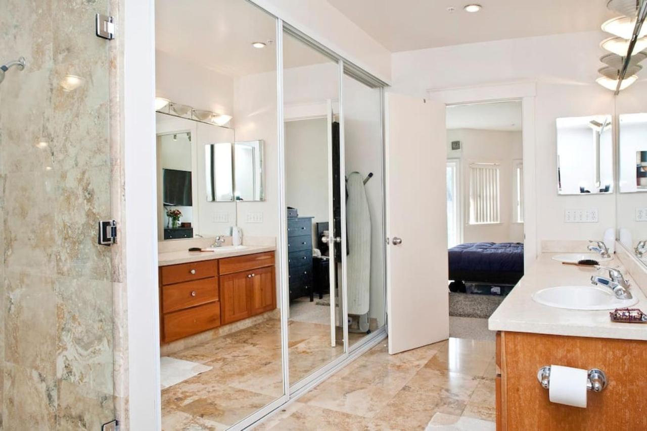 Holiday home Huge Open Concept Living In Location *