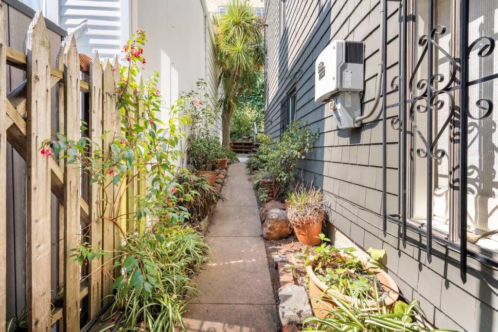 Secret Garden - Perfect Sf Location *