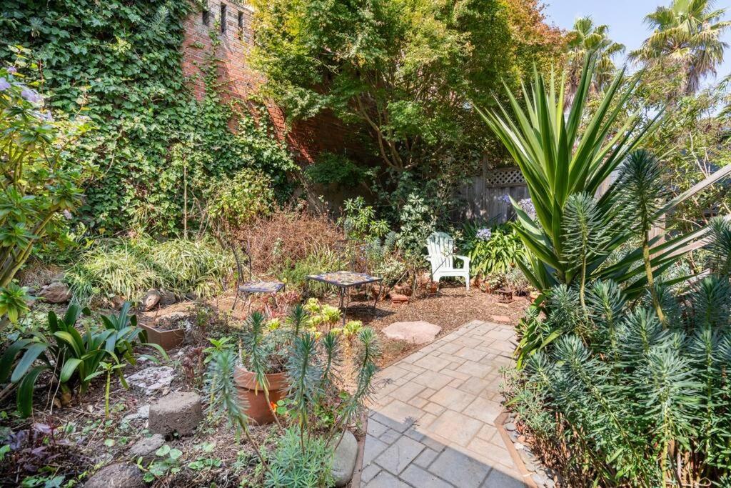 Secret Garden - Perfect Sf Location *