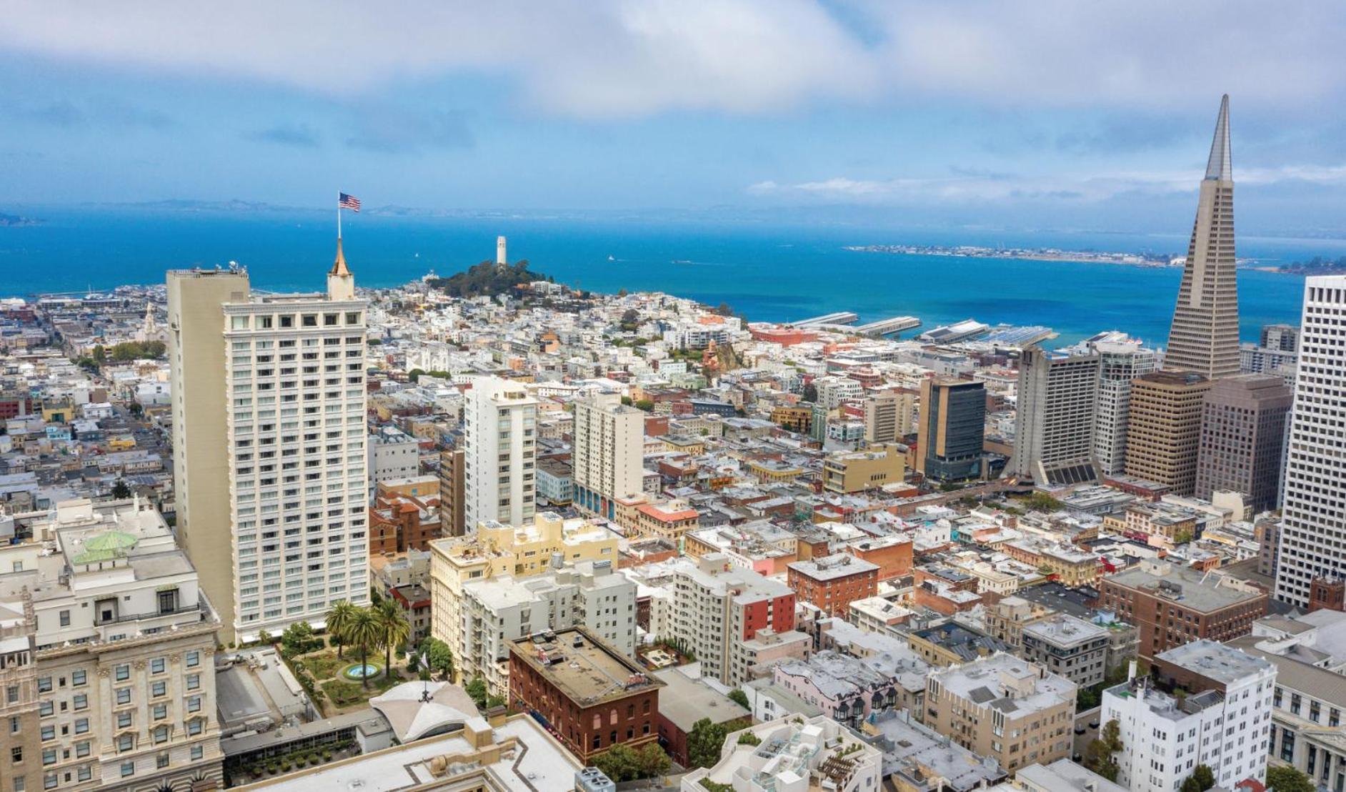 Nob Hill Charm 4*