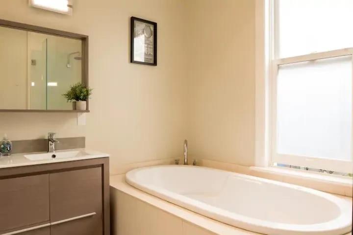 Totally Renovated Victorian House In Center Sf!