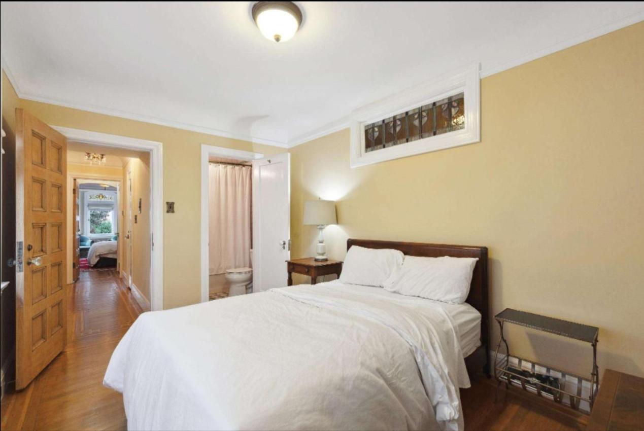 Nob Hill Charm Bed & Breakfast 4*