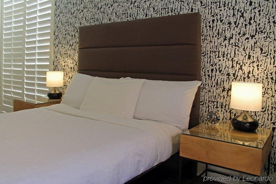 Beck's Motor Motel 3*