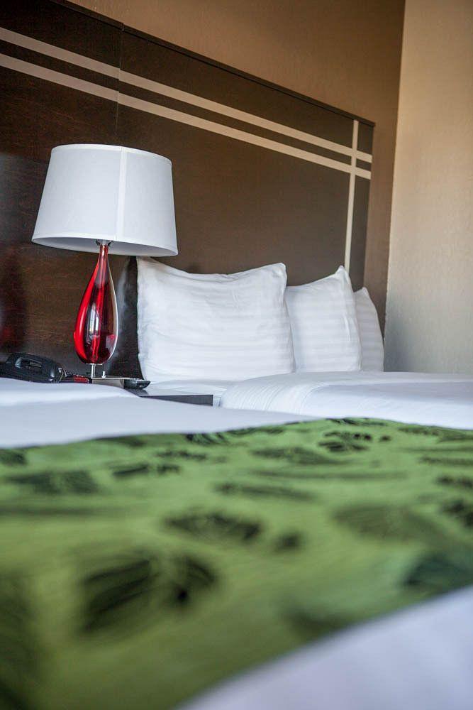 Capri Motel 2*