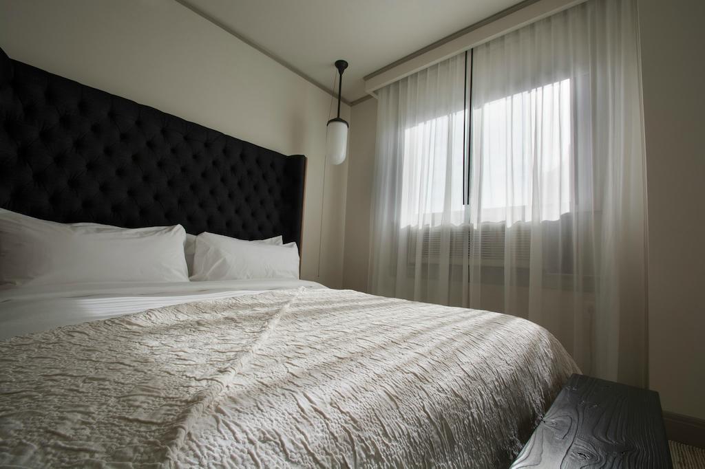 G Hotel