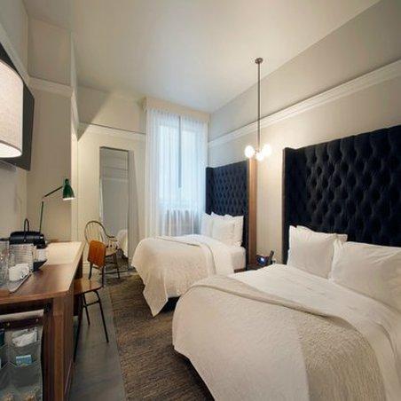 G Hotel