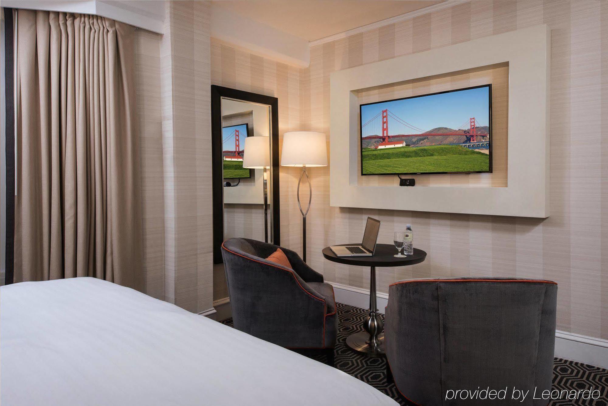 At Union Square Hotel 3*