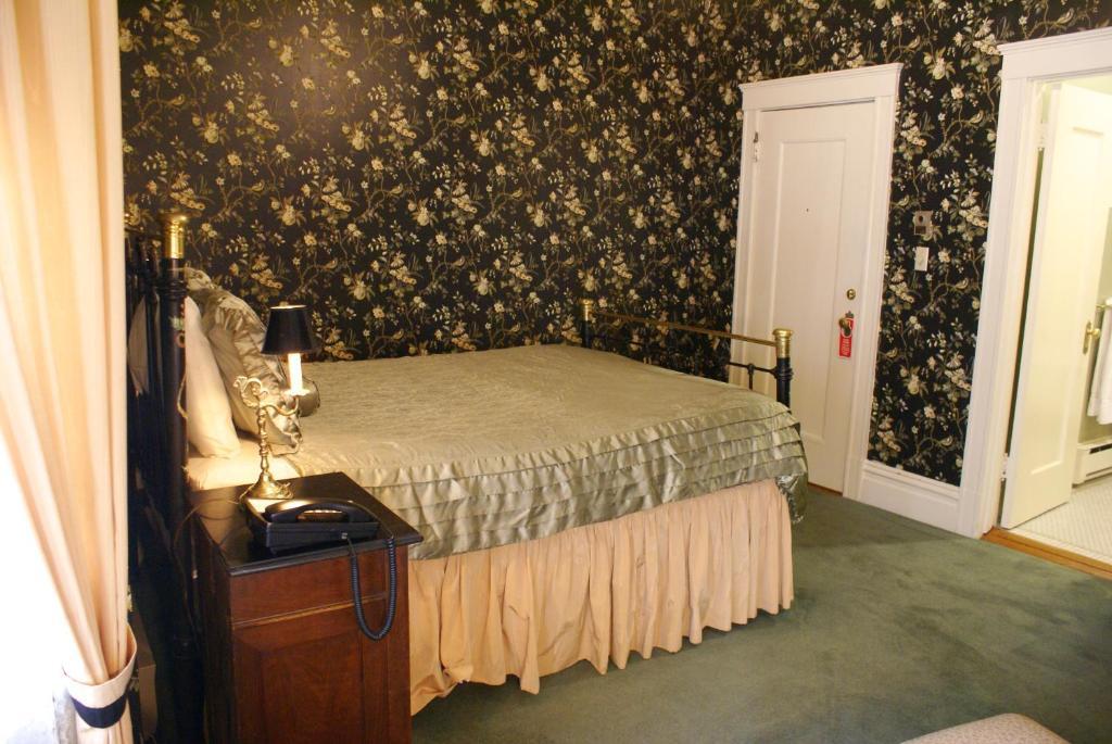 Bed & Breakfast Nob Hill 3*