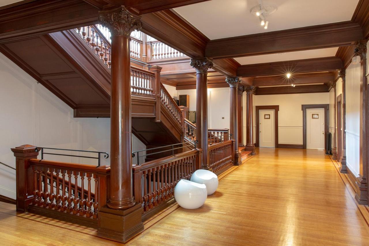 Sonder — Archbishop'S Mansion Aparthotel