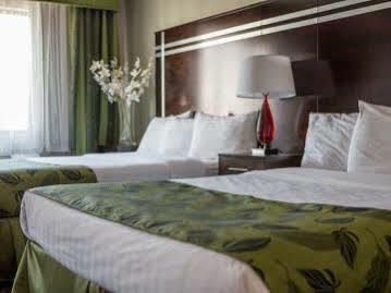 Capri Motel 2*